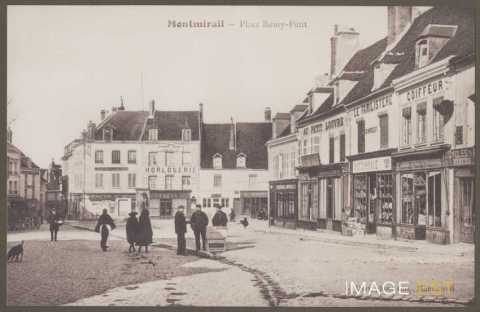 Place Remy-Petit (Montmirail)